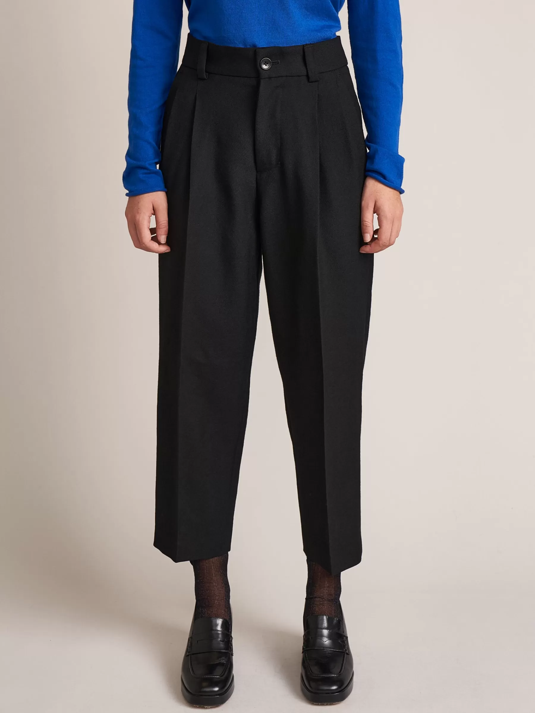 New Nicholson & | Bass Dry Wool Pants Black