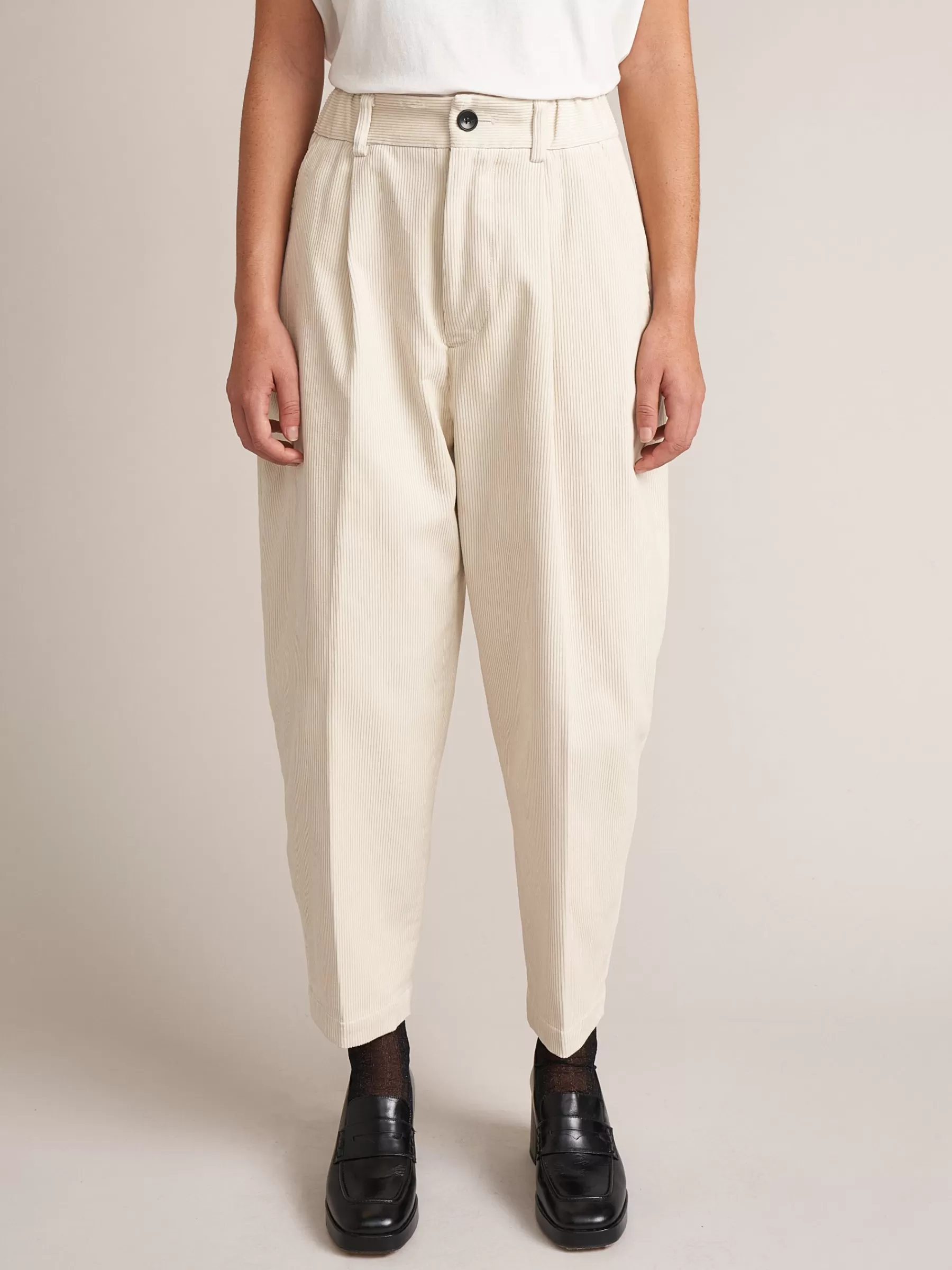 Store Nicholson & | Curvy Corduroy Pants Beige